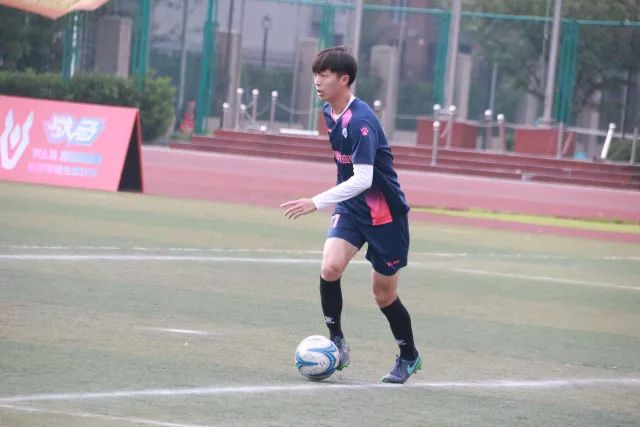 田间保鲜陷阱：白菜被浸甲醛引发食品安全危机